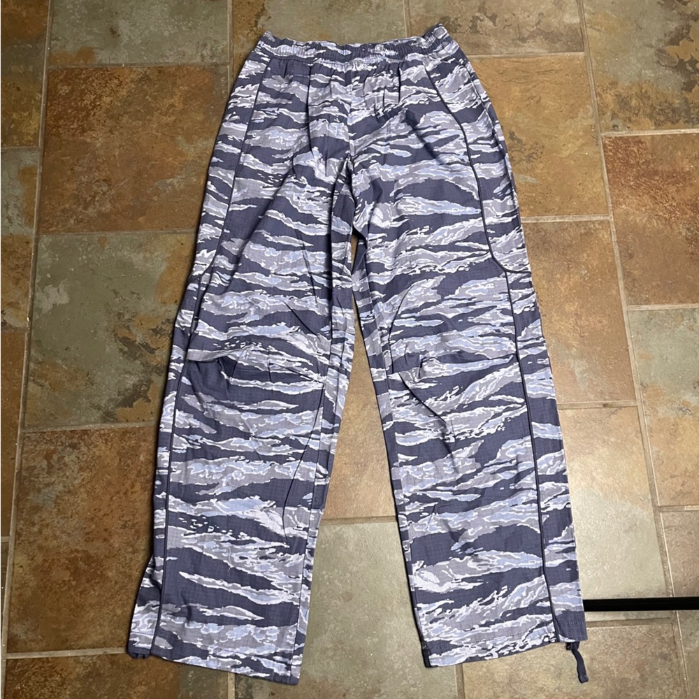 BDG Blue Camo Track Pants - Picture 6 of 7
